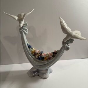 LLADRO Petals of Peace 06579